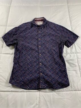 Like new SUNRISE KINGDOM shirt mens size L